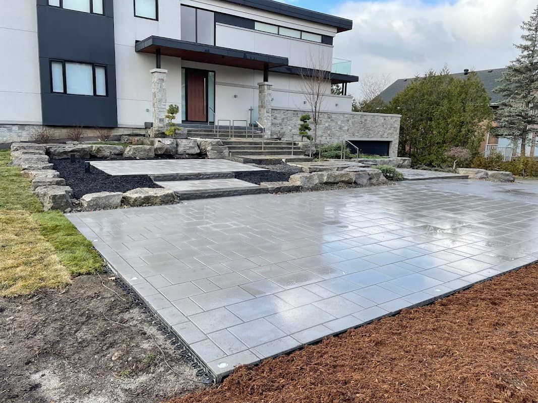 Armour Landscaping & Interlocking Richmond Hill: concrete work photographed at the business