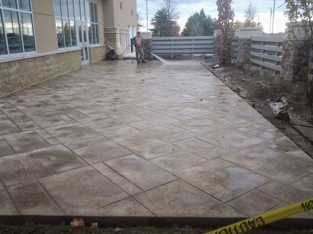 Decorative Design Concrete: concrete work photographed at the business