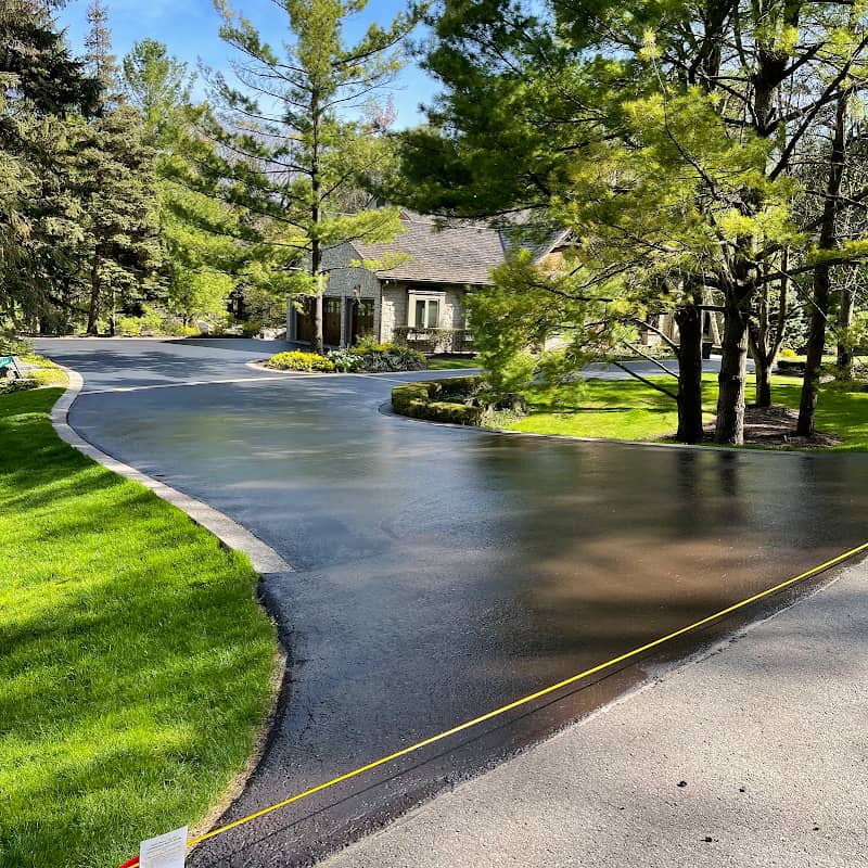 PSQ Landscaping & Asphalt Sealing photo 4