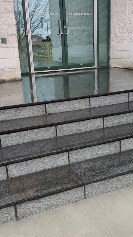 Red stone concrete photo 3